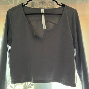Lululemon cropped Henley long sleeve NWT